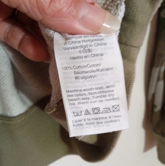J Crew Mercantile crew neck Camouflage sweatshirt EUC women size small - Picture 4 of 5